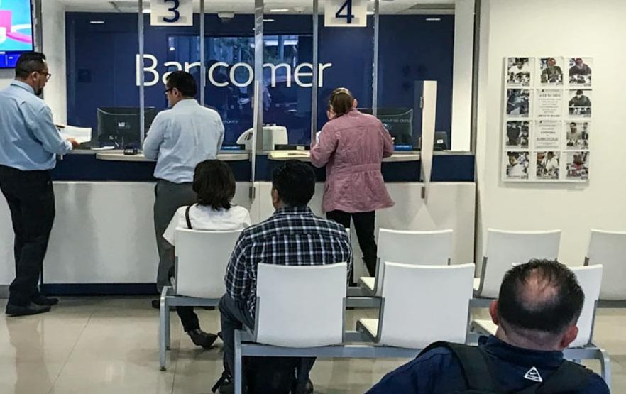 Salario promedio de una cajera en BBVA: ¿Cuánto se gana?
