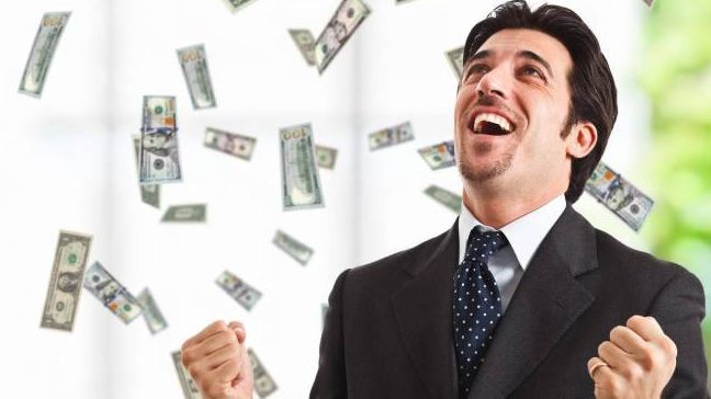 Beca estudiantil: ¿Cuánto dinero recibiré y cómo solicitarla?