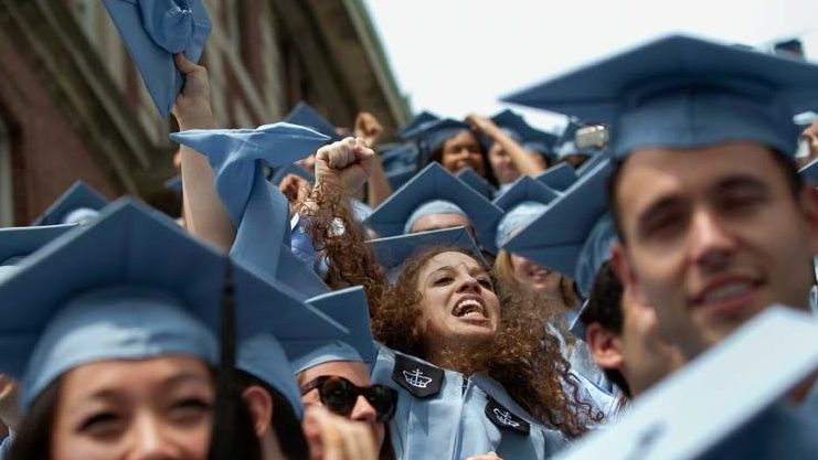 Cuáles son las preparatorias que ofrecen becas a sus estudiantes 1 Becas en preparatorias: Opciones de financiamiento para estudiantes