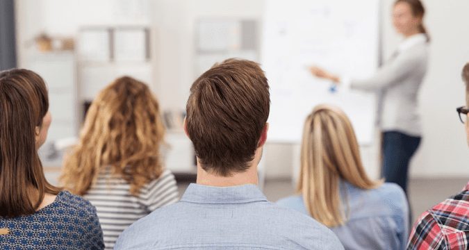 Requisitos y beneficios de Jóvenes Construyendo el Futuro por 2 años