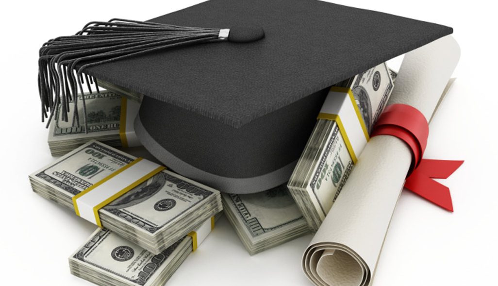Costo y financiamiento de estudiar en la UNAM: información esencial