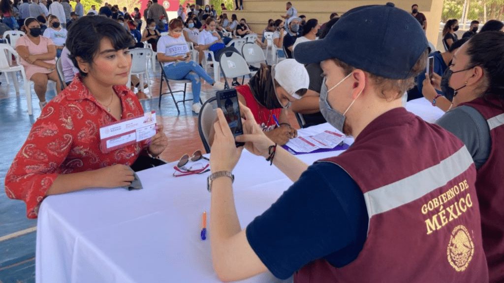 Acceso a la reapertura de Plataforma Jóvenes construyendo el futuro