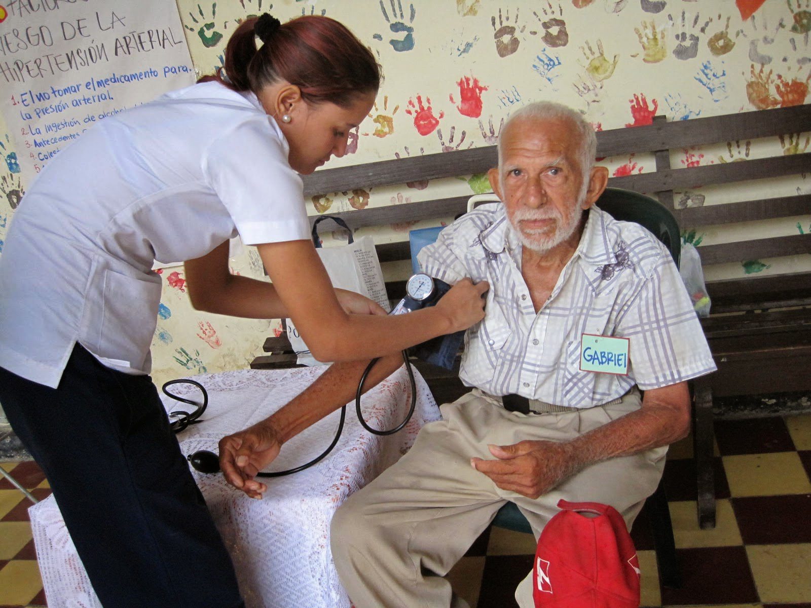 Avances y desafíos en bienestar de adultos mayores