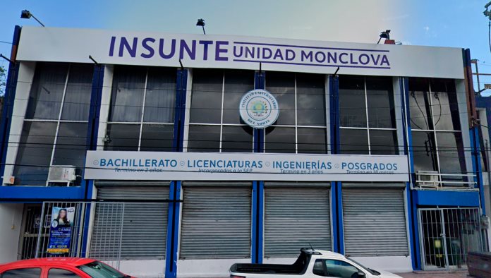 cual es el horario de clases de la preparatoria manuel acuna