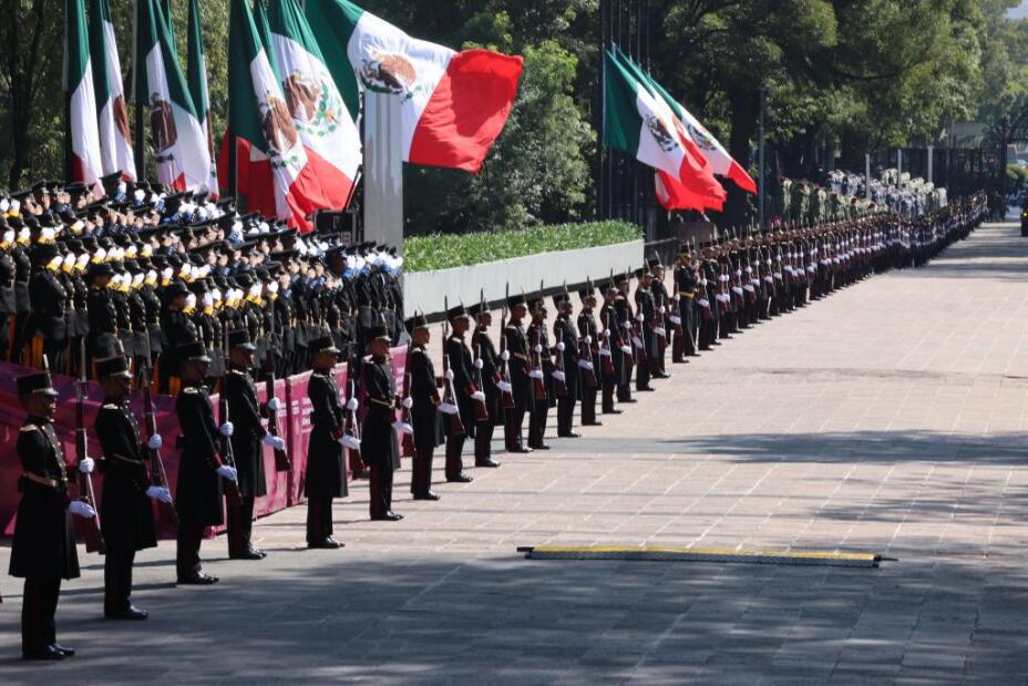 cual es el sueldo de un estudiante del colegio militar en