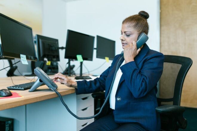 cuanto es el salario promedio de una secretaria por quincena