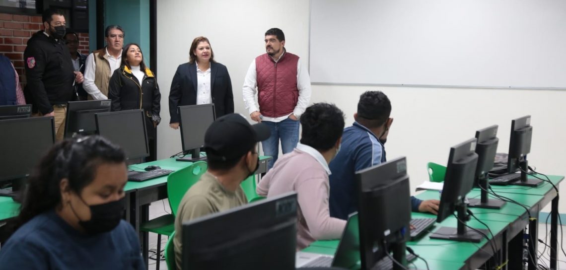 Explorando carreras de la Universidad Tecnológica de Gutiérrez Zamora
