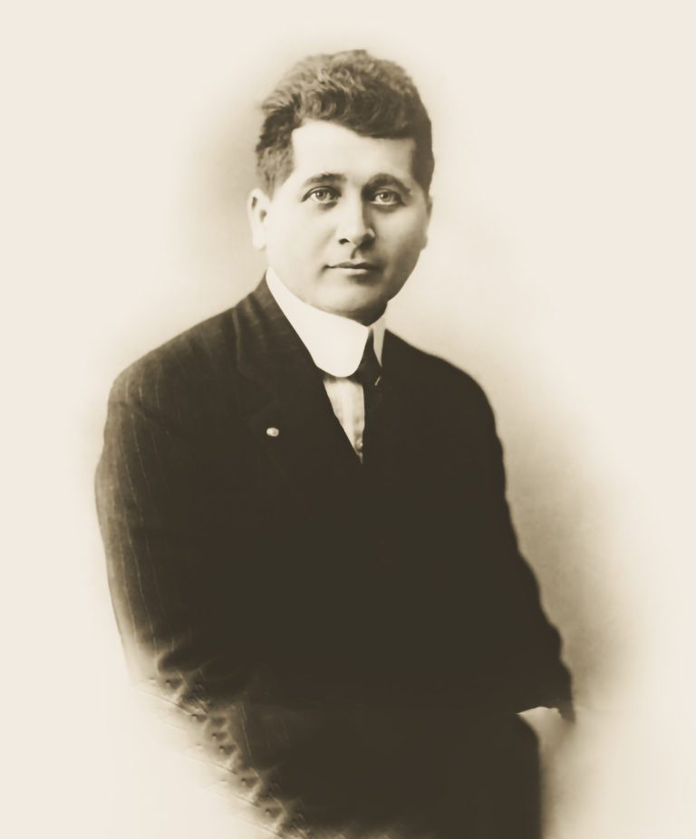 Felipe Carrillo Puerto: líder revolucionario y defensor de los indígenas