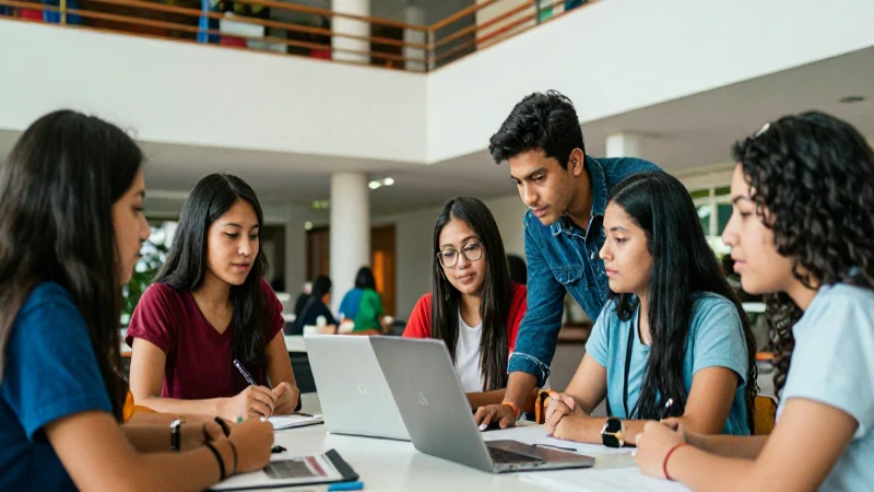 Estudiantes mexicanos colaboran en campus universitario moderno