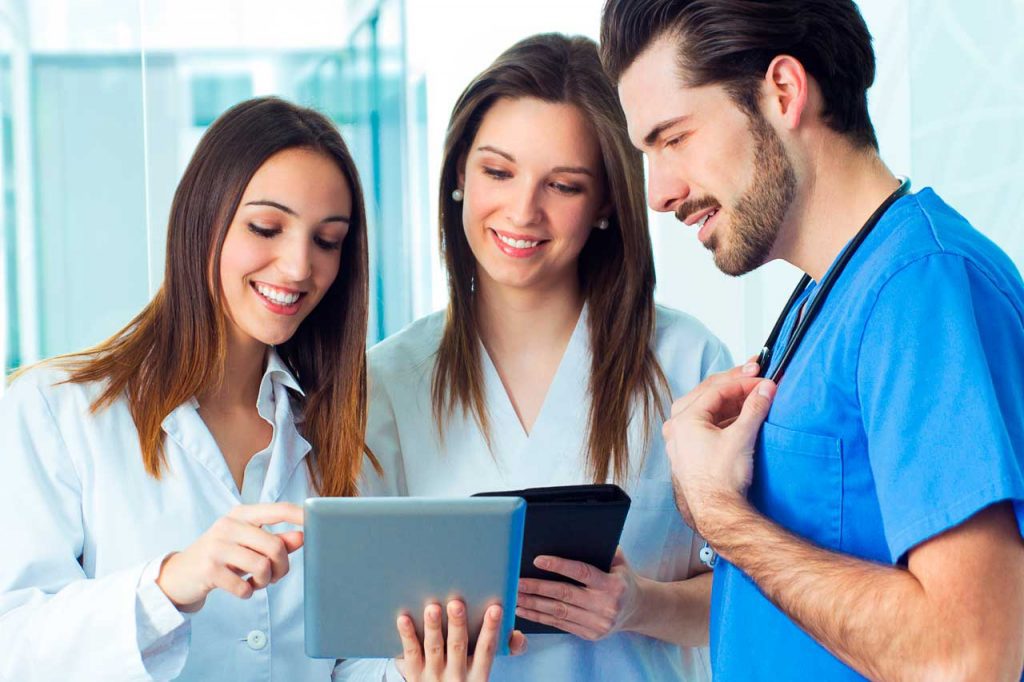 Oportunidades laborales para jóvenes: descubre las mejores opciones