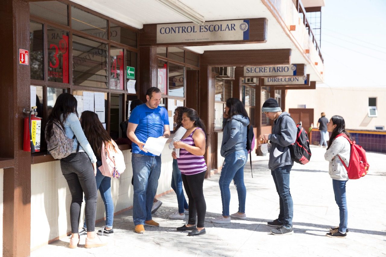 Servicios escolares disponibles en la Universidad de Guadalajara (UDG)