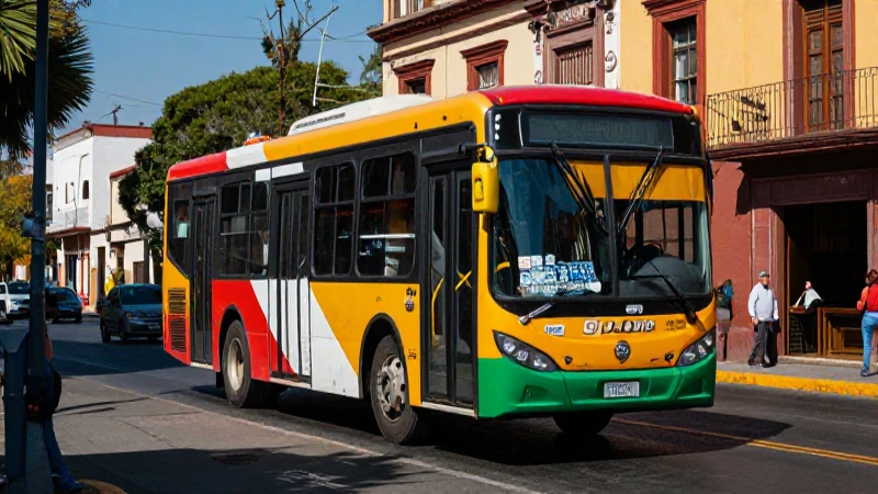 Dónde se encuentra la Calzada Chivatito 160 en Molino del Rey 6 Bus colorido en intersección urbana