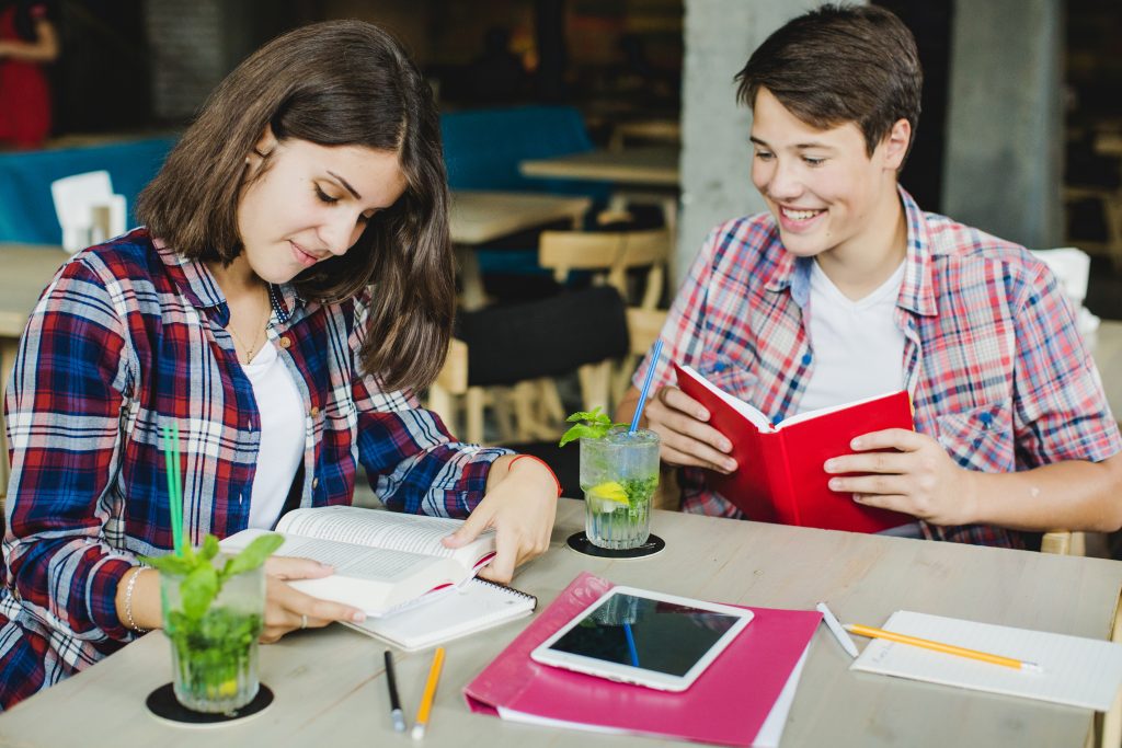 unadm sigue aceptando estudiantes para el proximo ciclo escolar